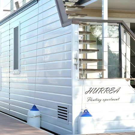 הוילה בפורטורוז Floating House Hurrea מראה חיצוני תמונה