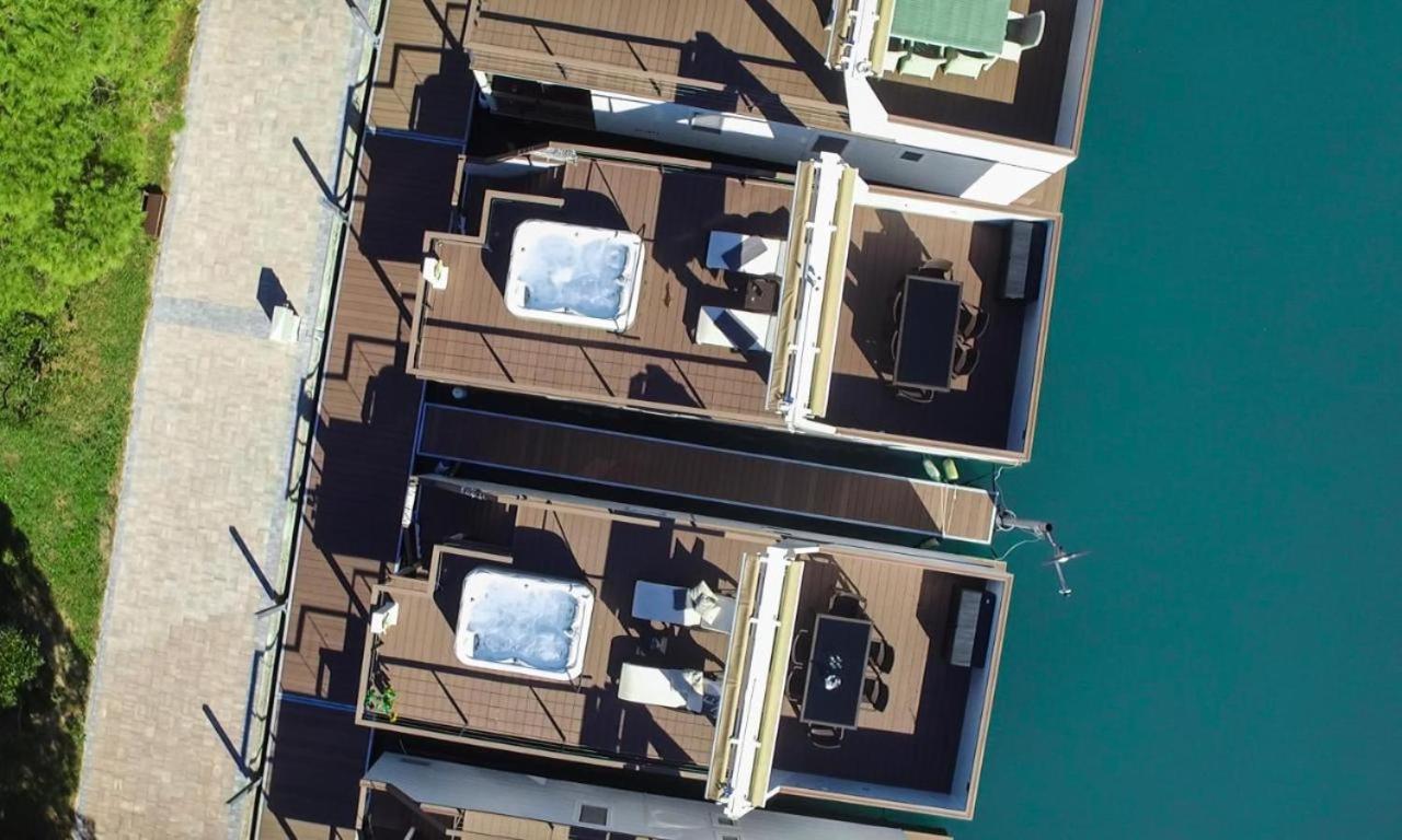 הוילה בפורטורוז Floating House Hurrea מראה חיצוני תמונה