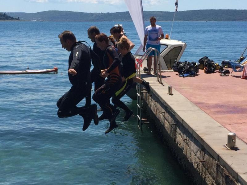 הוילה בפורטורוז Floating House Hurrea מראה חיצוני תמונה