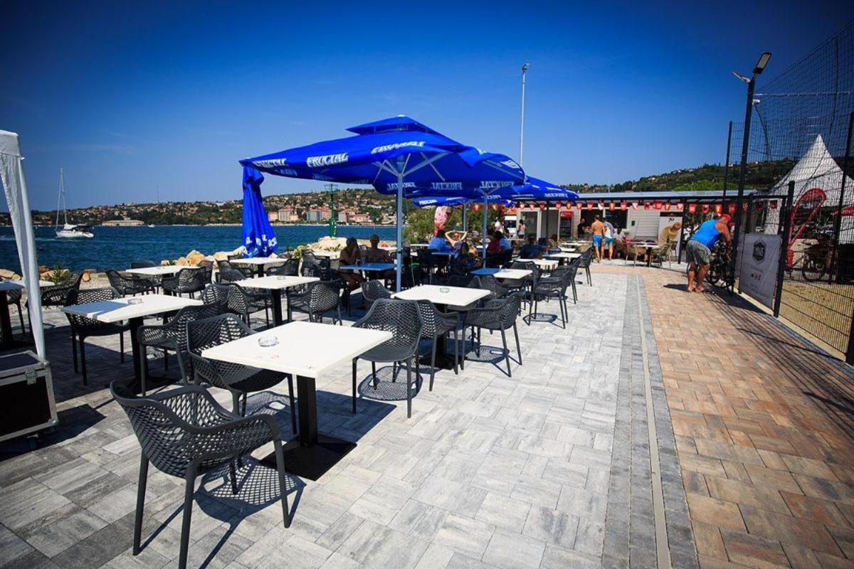 הוילה בפורטורוז Floating House Hurrea מראה חיצוני תמונה